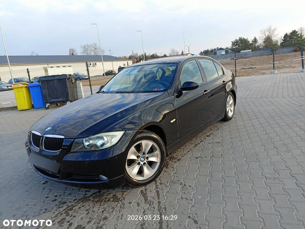 BMW Seria 3 318d DPF - 1