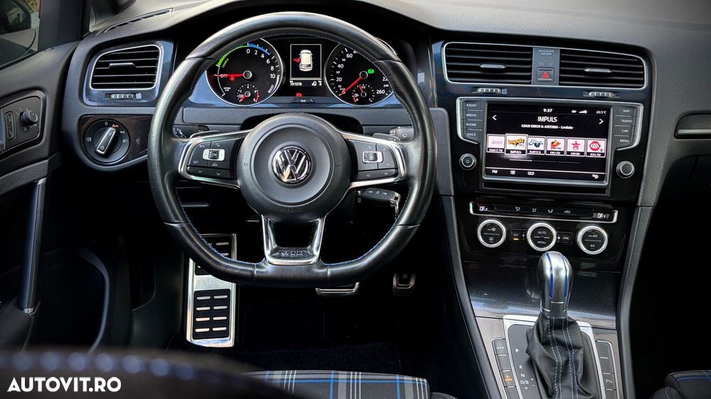 Volkswagen Golf - 19