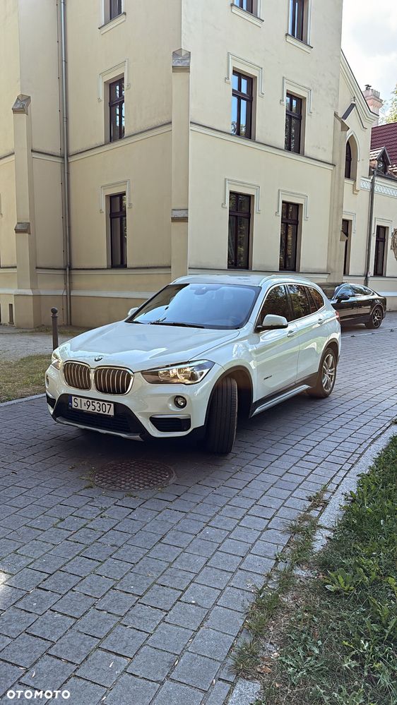BMW X1 xDrive20i xLine sport - 3