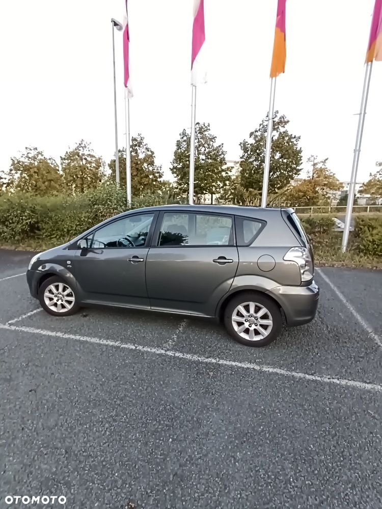 Toyota Corolla Verso 2.0 D-4D Prestige - 14