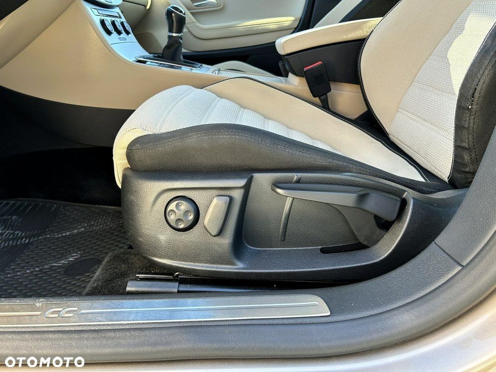 Volkswagen Passat CC - 13