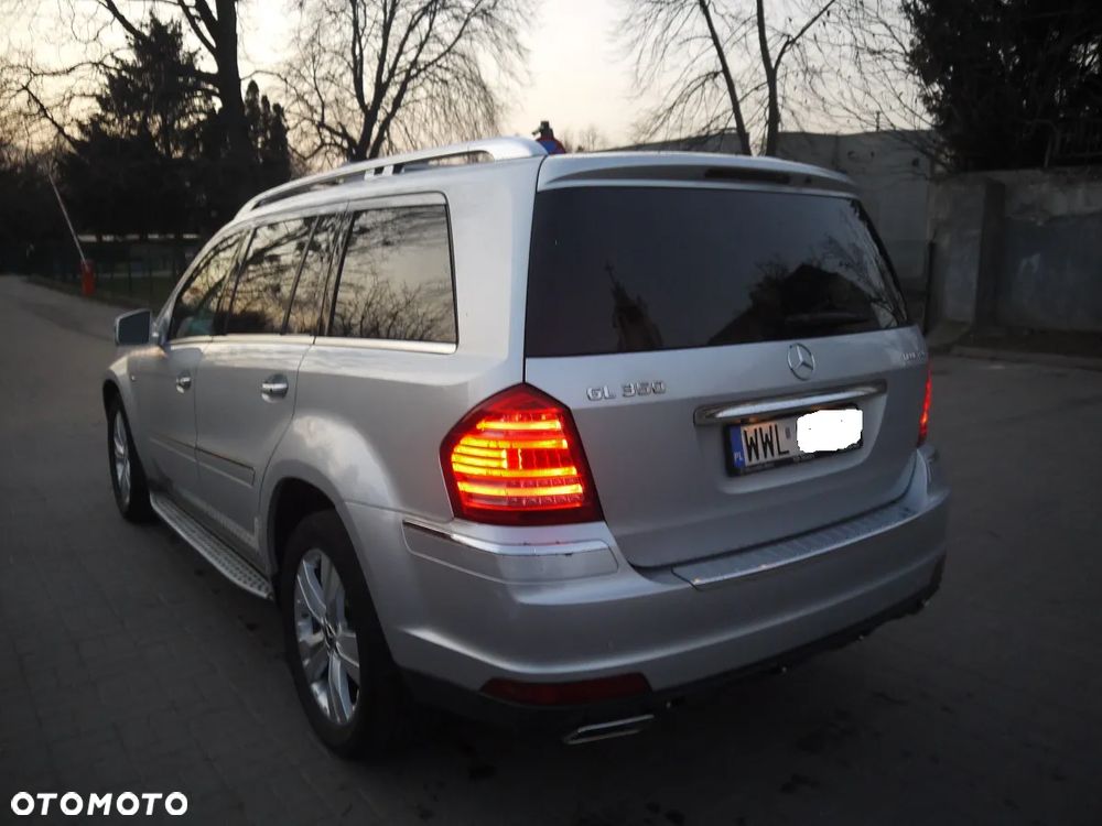 Mercedes-Benz GL 350 CDI BlueEff - 8