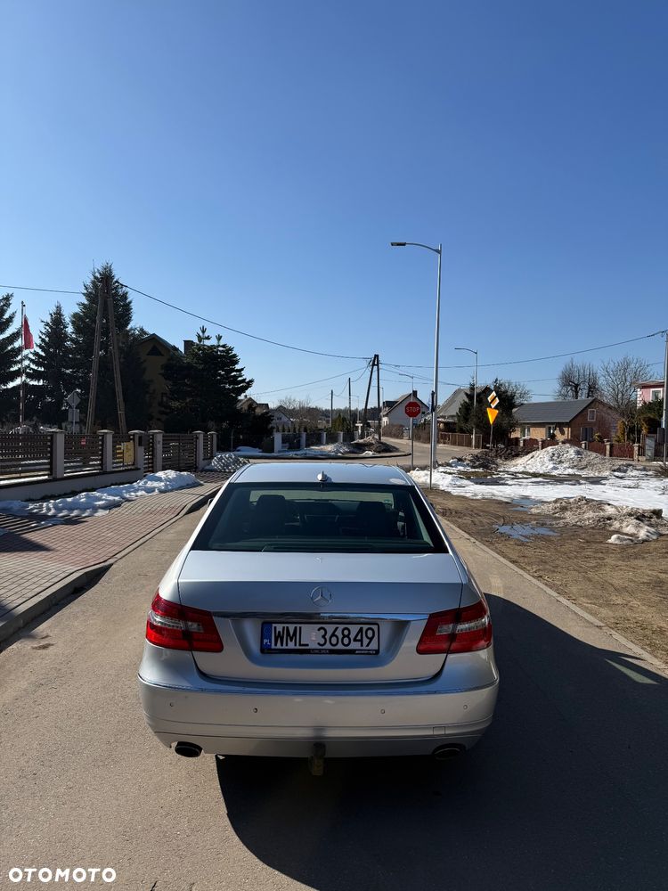 Mercedes-Benz Klasa E 350 CDI DPF 4Matic BlueEFFICIENCY 7G-TRONIC Avantgarde - 8