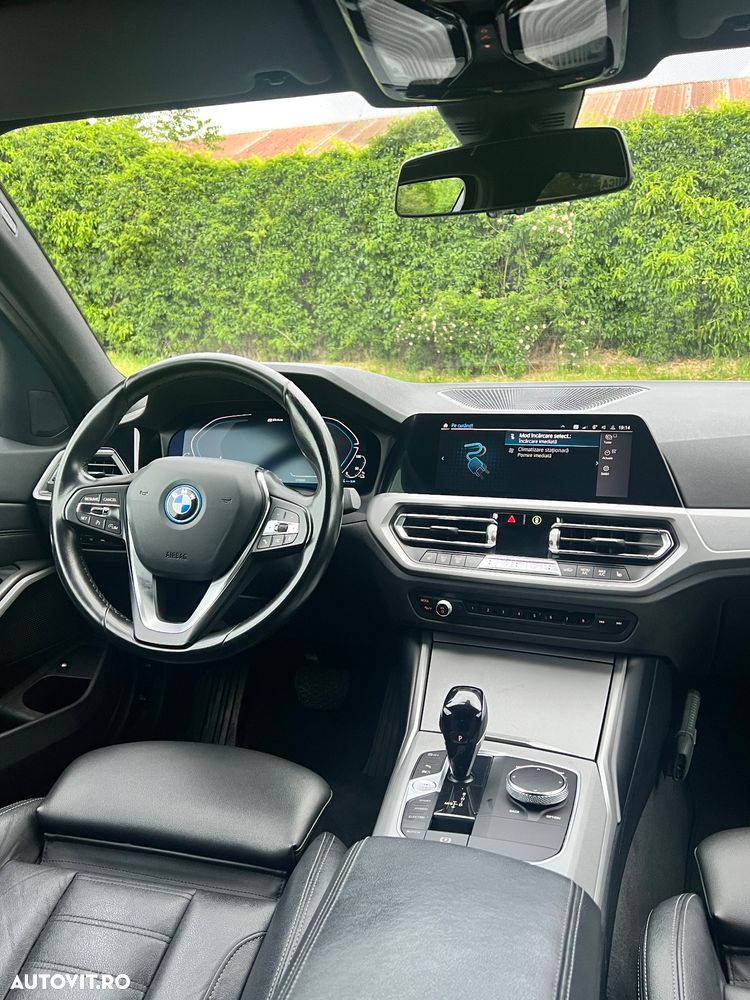 BMW Seria 3 - 35