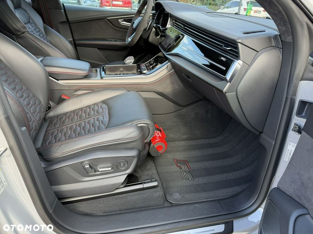 Audi RS Q8 - 35