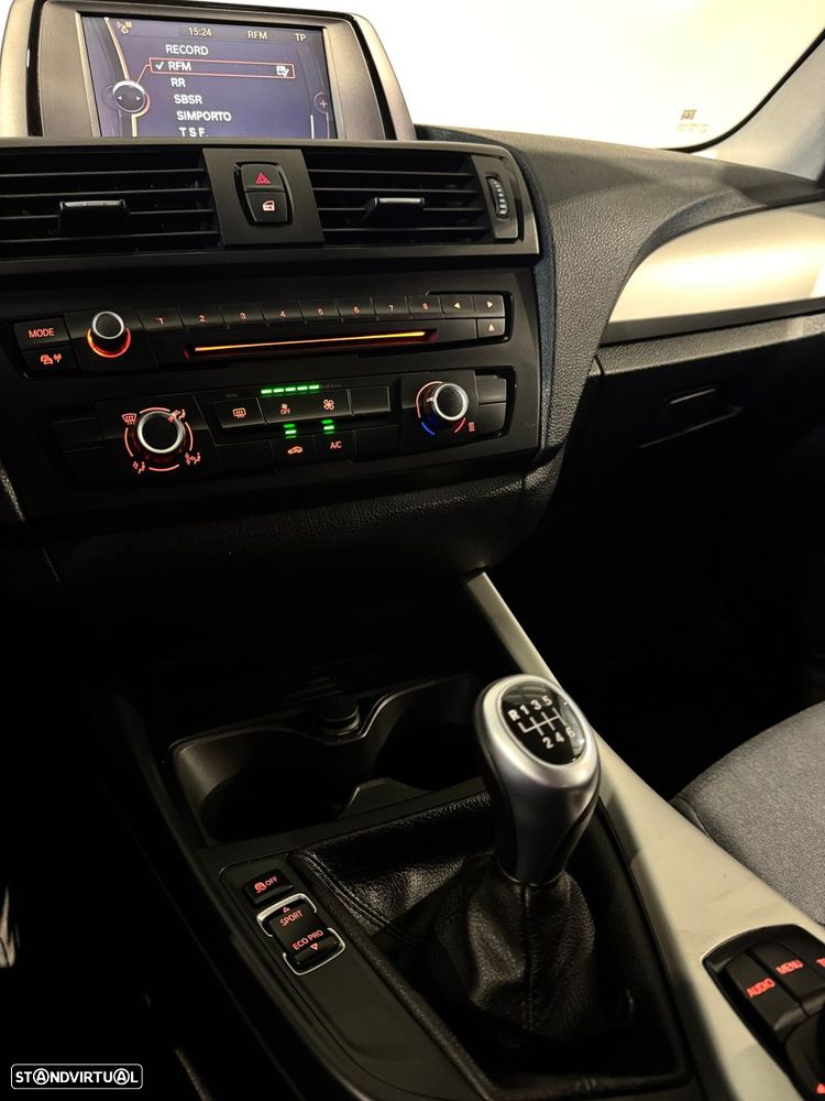 BMW 116 d EDynamics Line Sport - 28