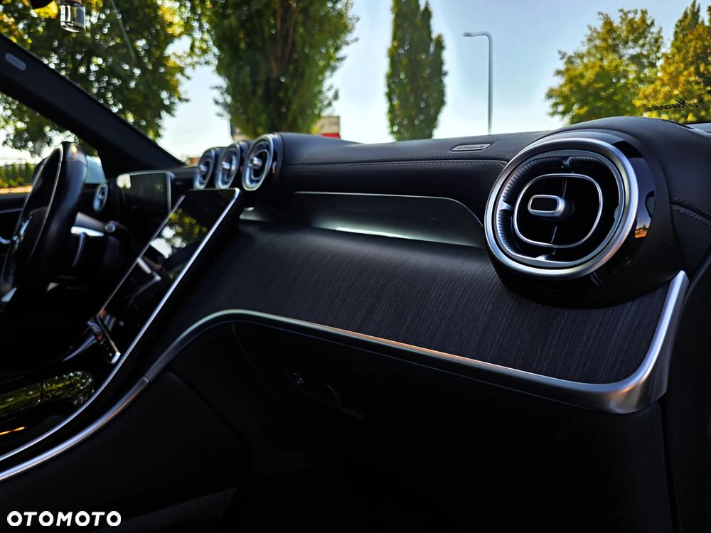Mercedes-Benz GLC 300 d 4Matic 9G-TRONIC Edition AMG Line - 25