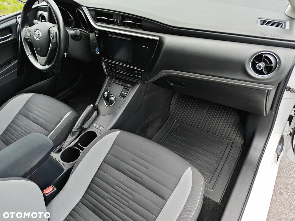 Toyota Auris - 36