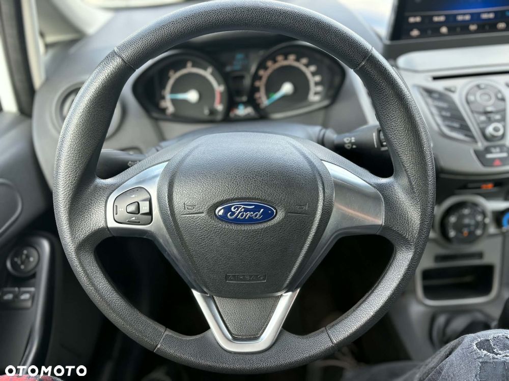 Ford Fiesta - 13