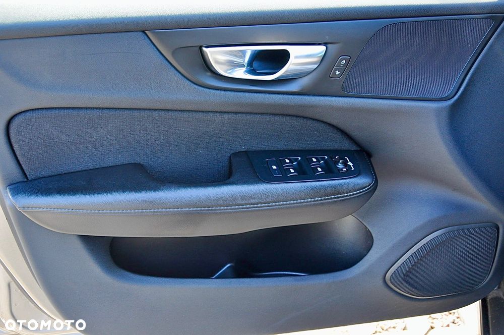 Volvo V60 B3 B Geartronic Momentum - 30