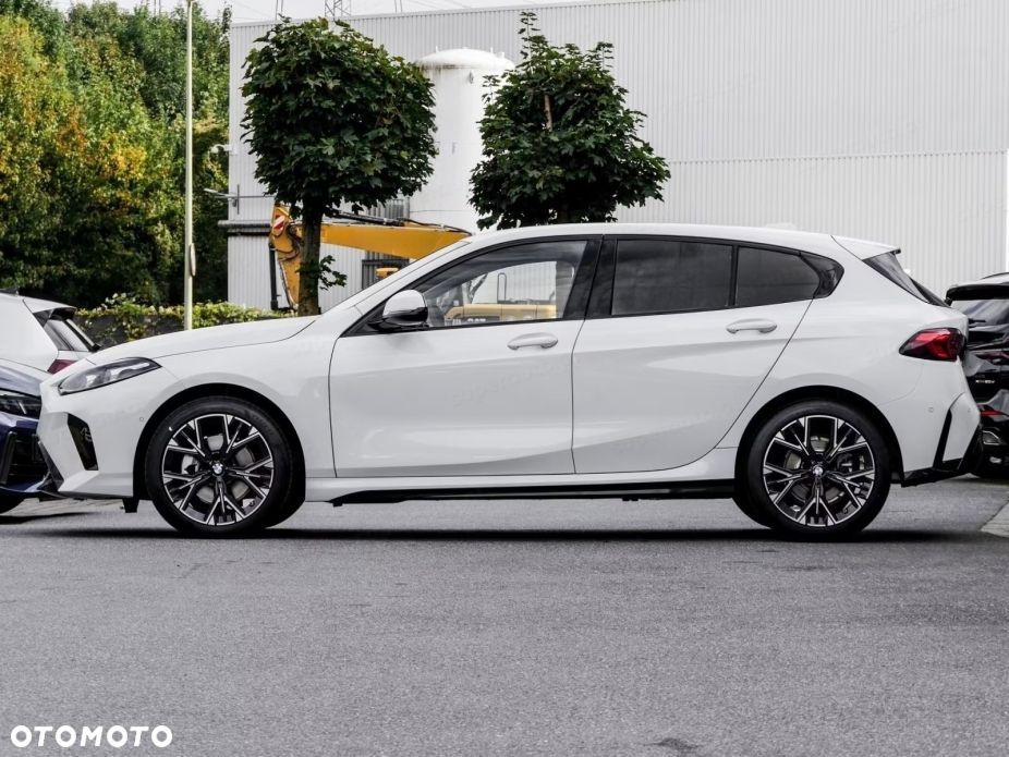 BMW Seria 1 120 mHEV - 3