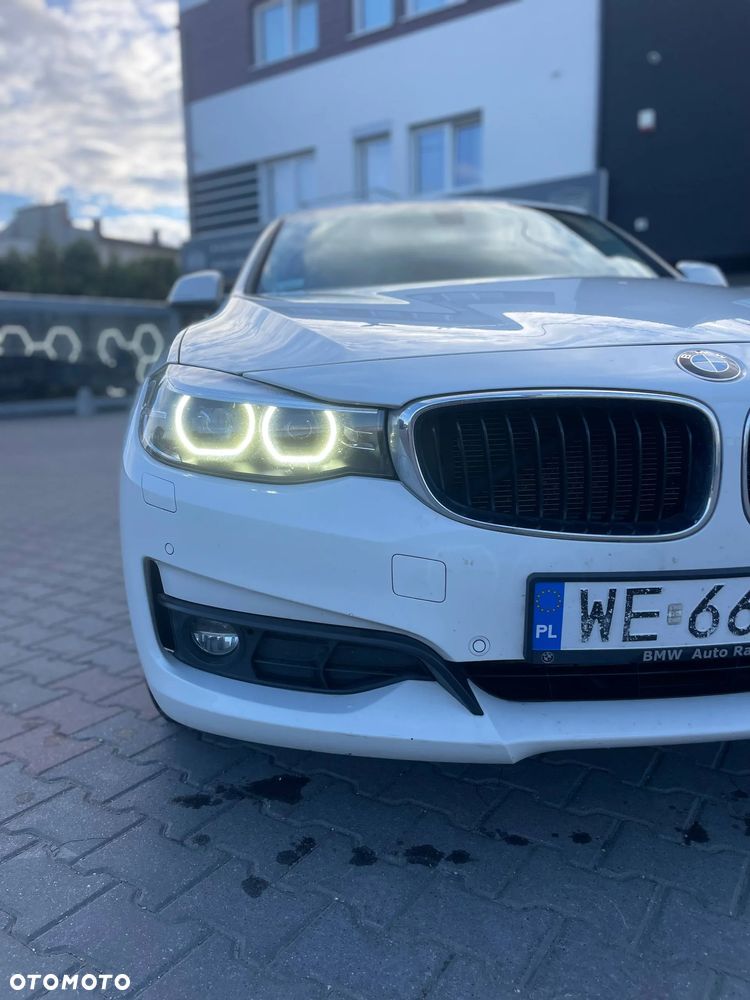 BMW Seria 3 320d xDrive Advantage - 22
