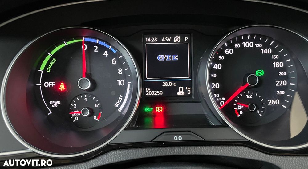 Volkswagen Passat - 32