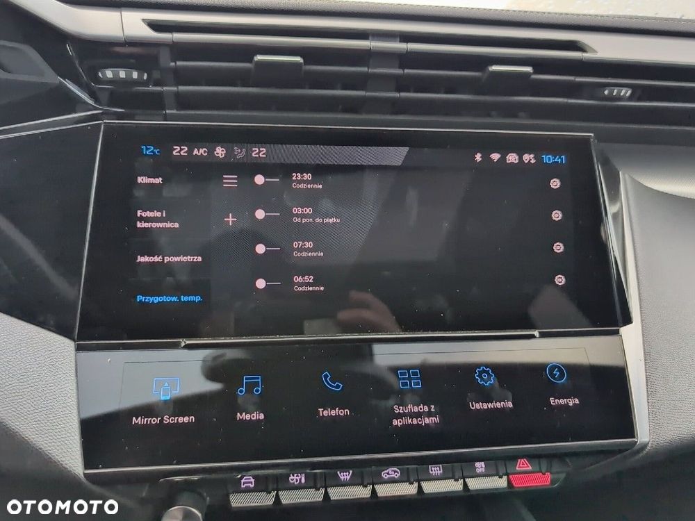 Peugeot 408 1.6 Plug-In Hybrid 225 GT EAT8 - 28