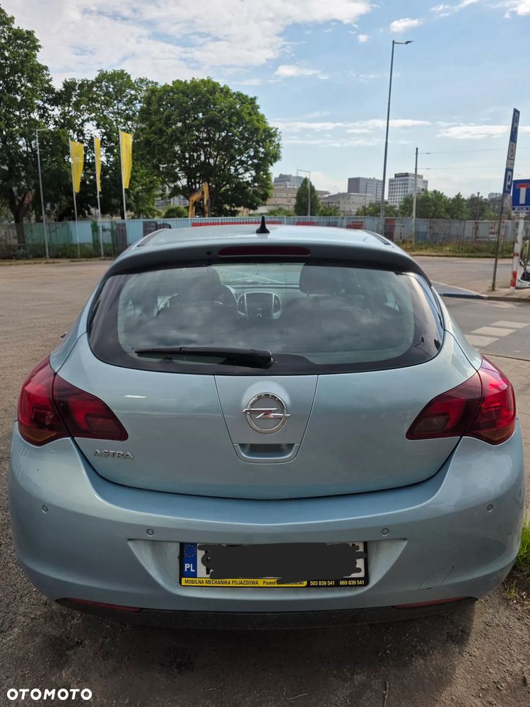 Opel Astra 1.6 Enjoy EasyTronic - 4