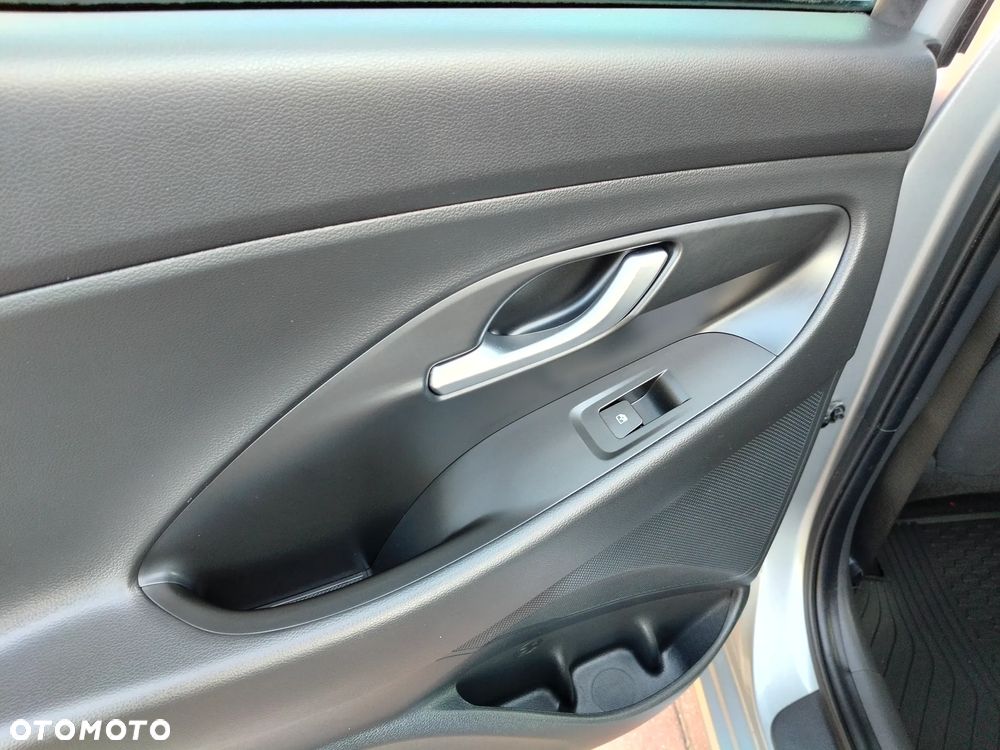 Hyundai i30 1.0 T-GDI Modern - 12