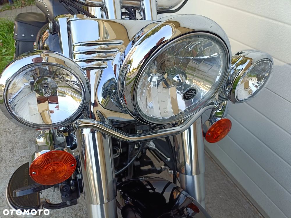 Harley-Davidson Softail Heritage Classic - 15