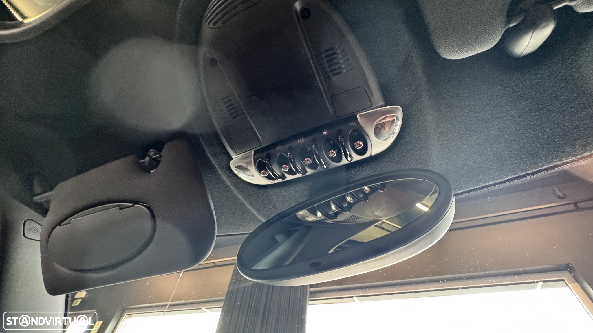 MINI 3 Portas John Cooper Works - 17