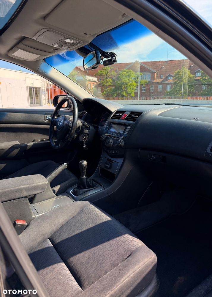 Honda Accord 2.0 Executive - 10