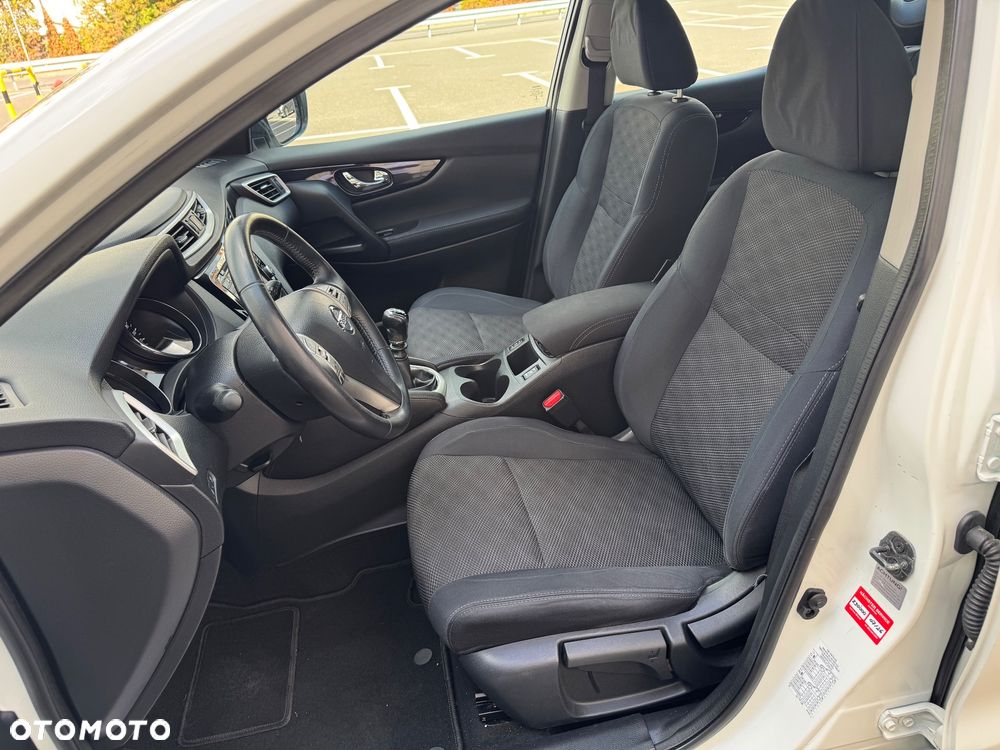 Nissan Qashqai - 10