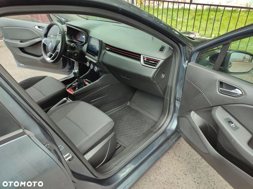 Renault Clio 0.9 TCe Limited - 36