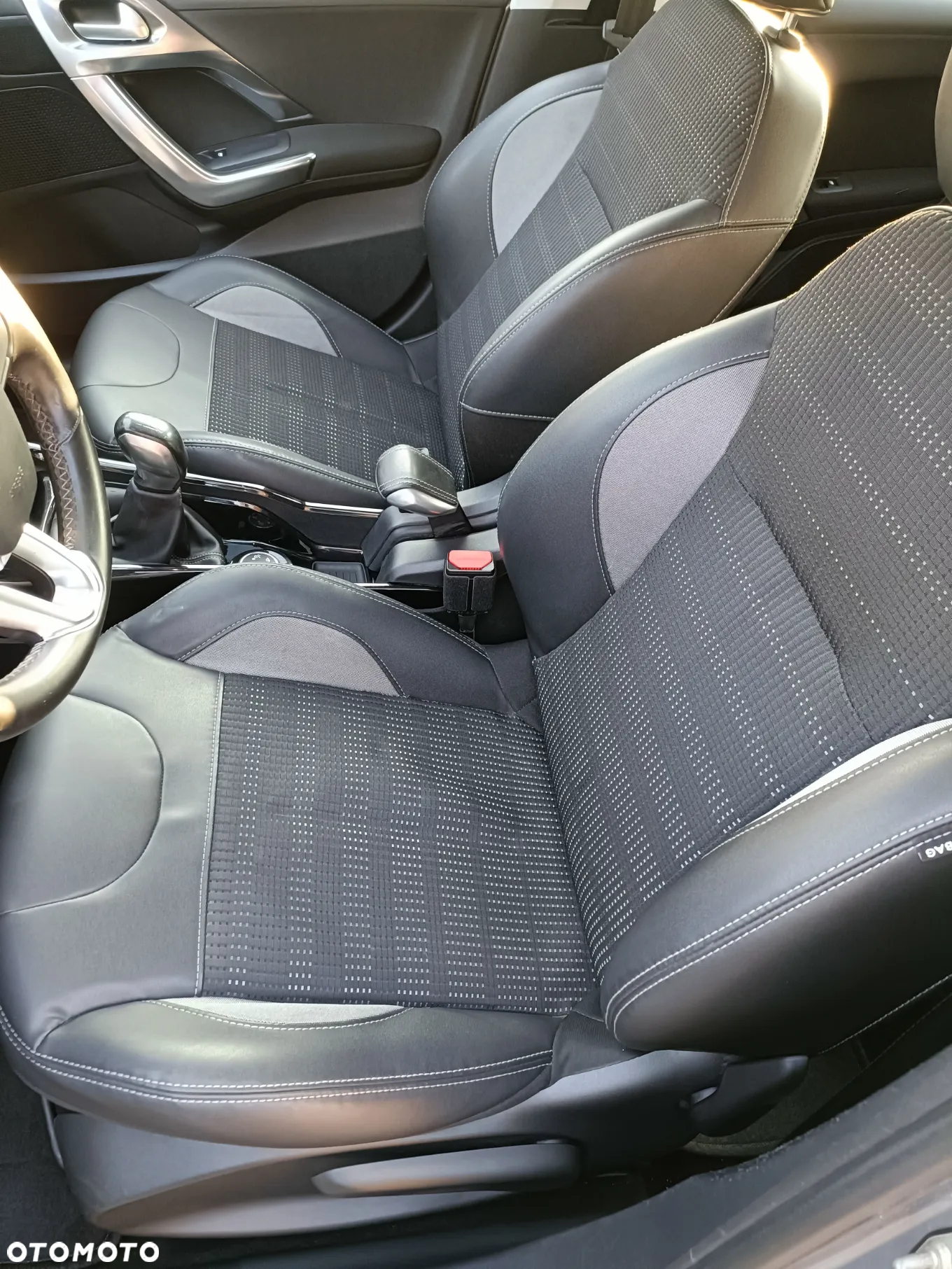 Peugeot 2008 - 25