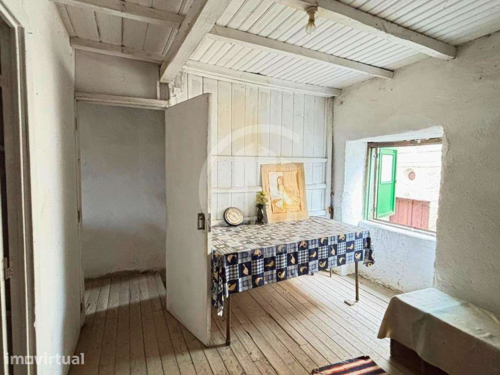 Casa em Peraboa para investimento ou reabilitação - Grande imagem: 2/10