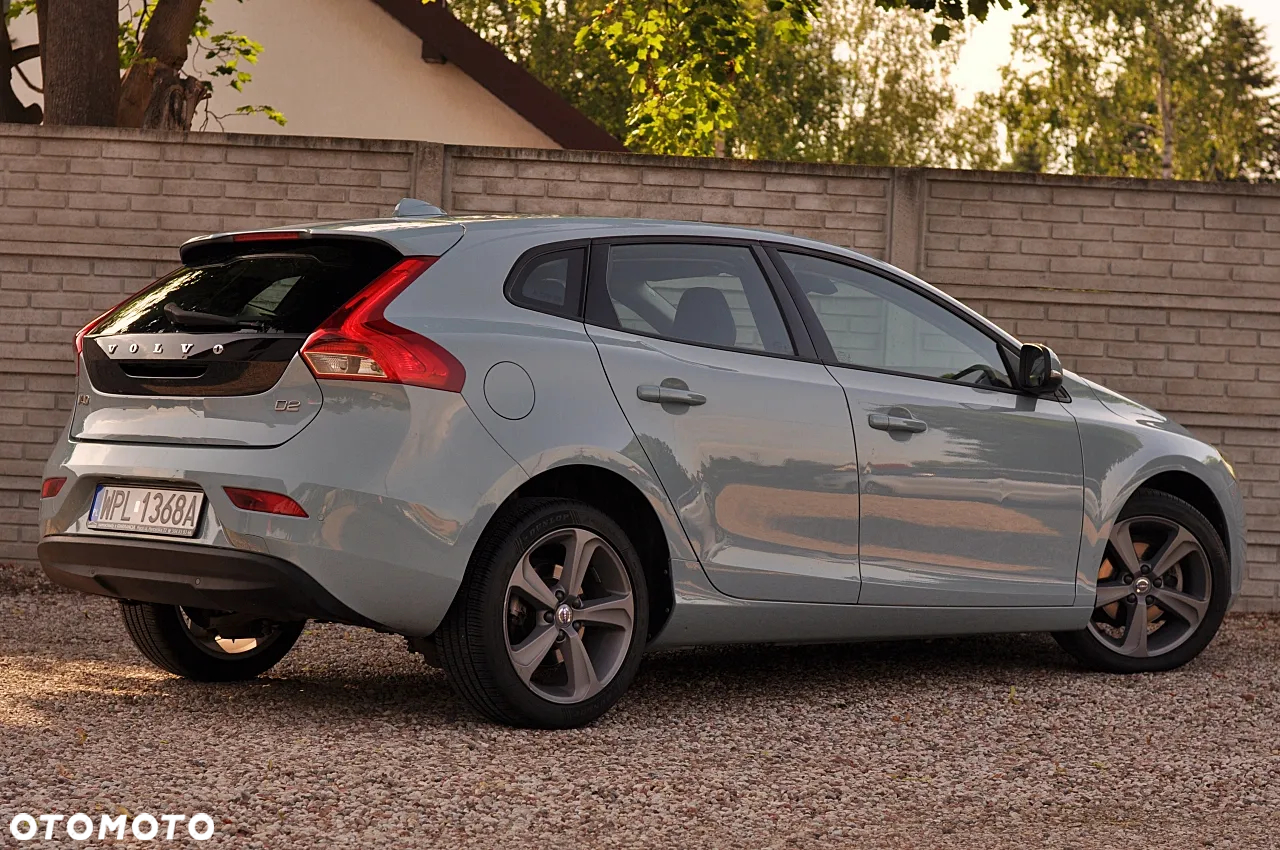 Volvo V40 D2 Momentum - 11