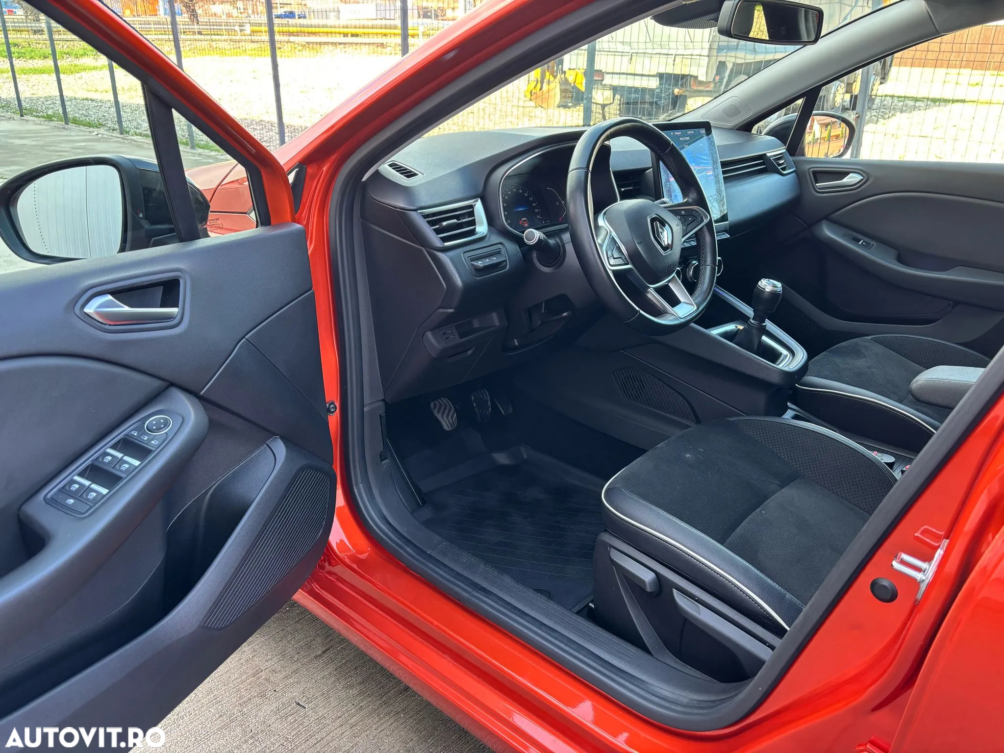 Renault Clio TCe 100 EDITION ONE - 10