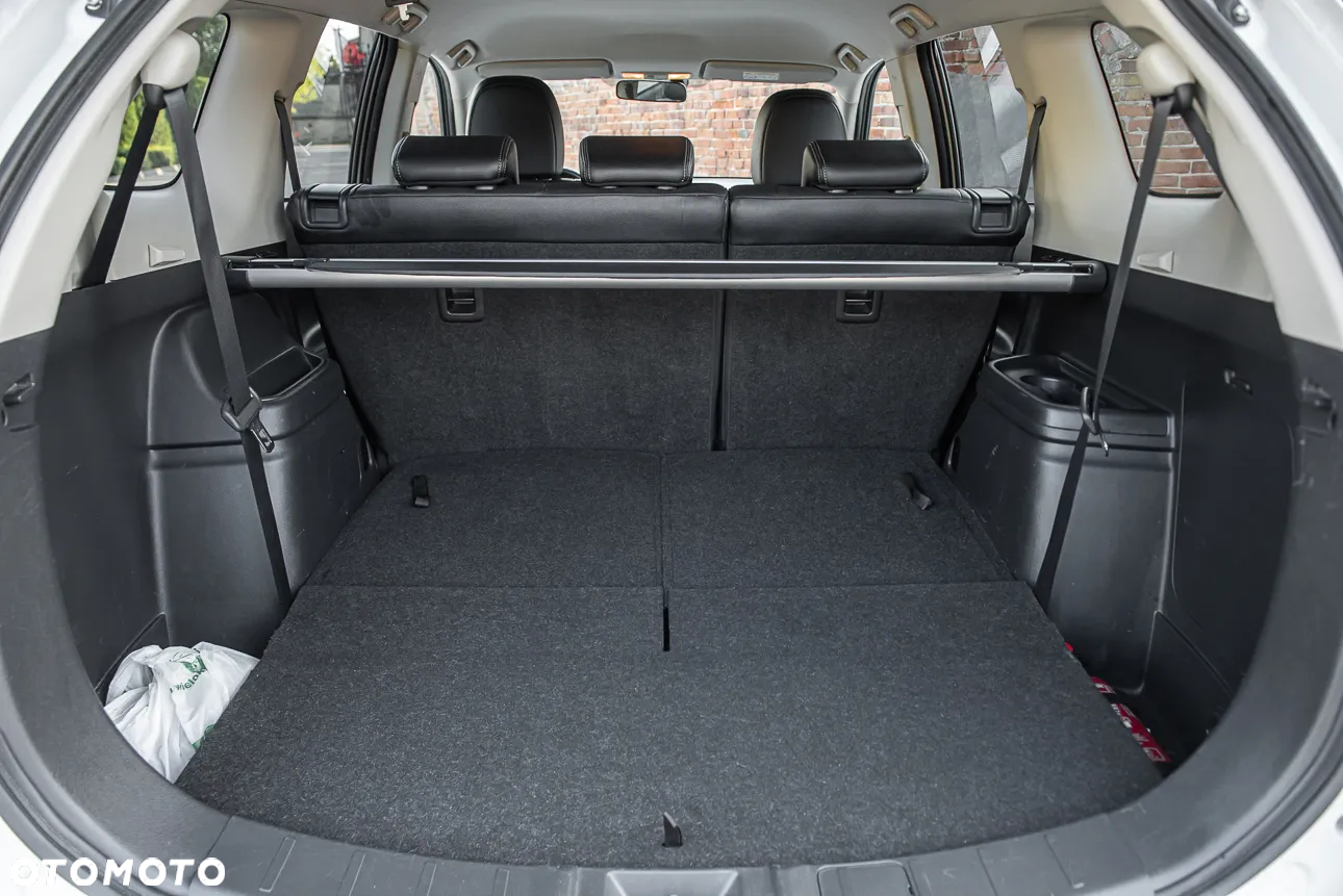 Mitsubishi Outlander - 27