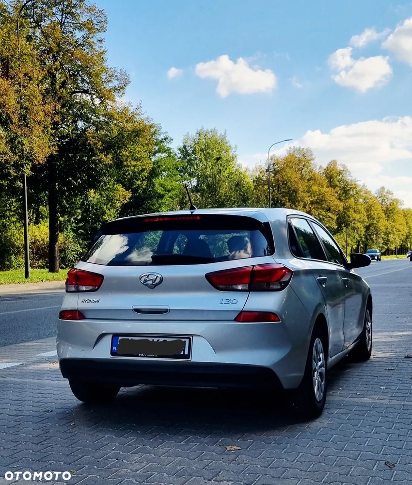 Hyundai i30 1.6 D Classic + - 5