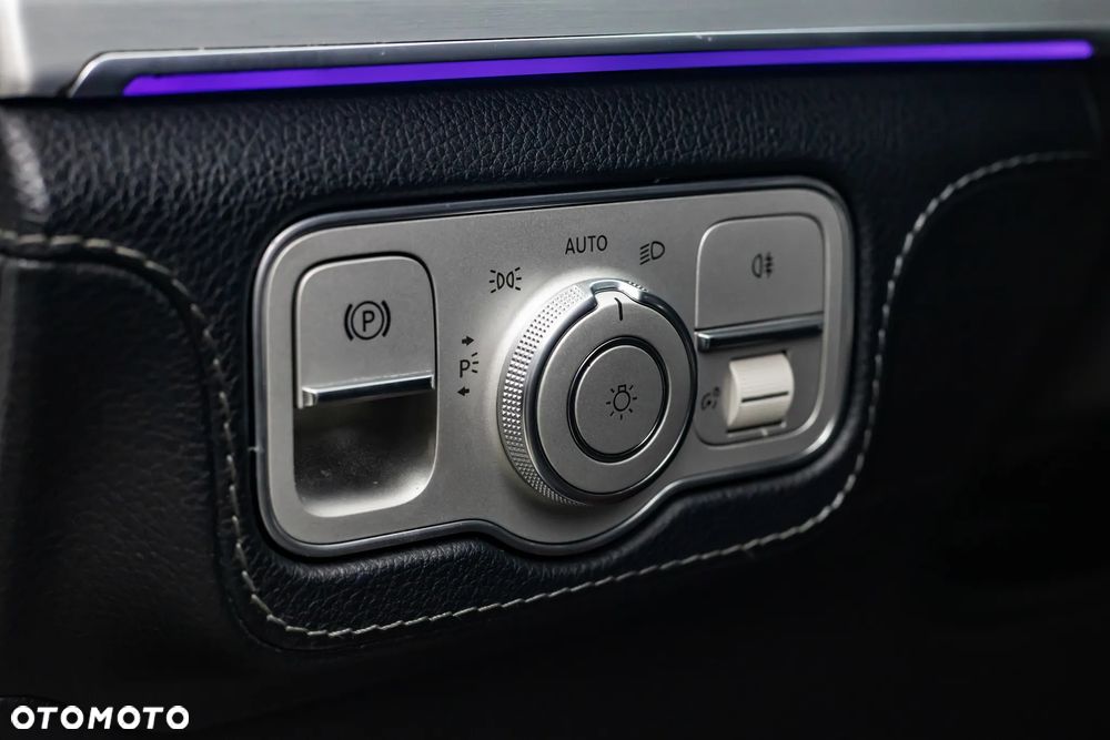 Mercedes-Benz GLE 300 d 4Matic 9G-TRONIC AMG Line - 21