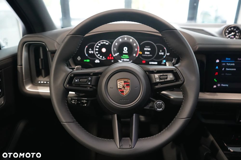 Porsche Cayenne - 14