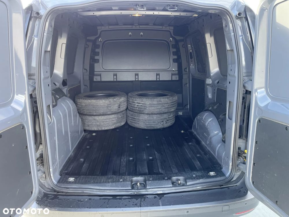 Volkswagen Caddy - 17