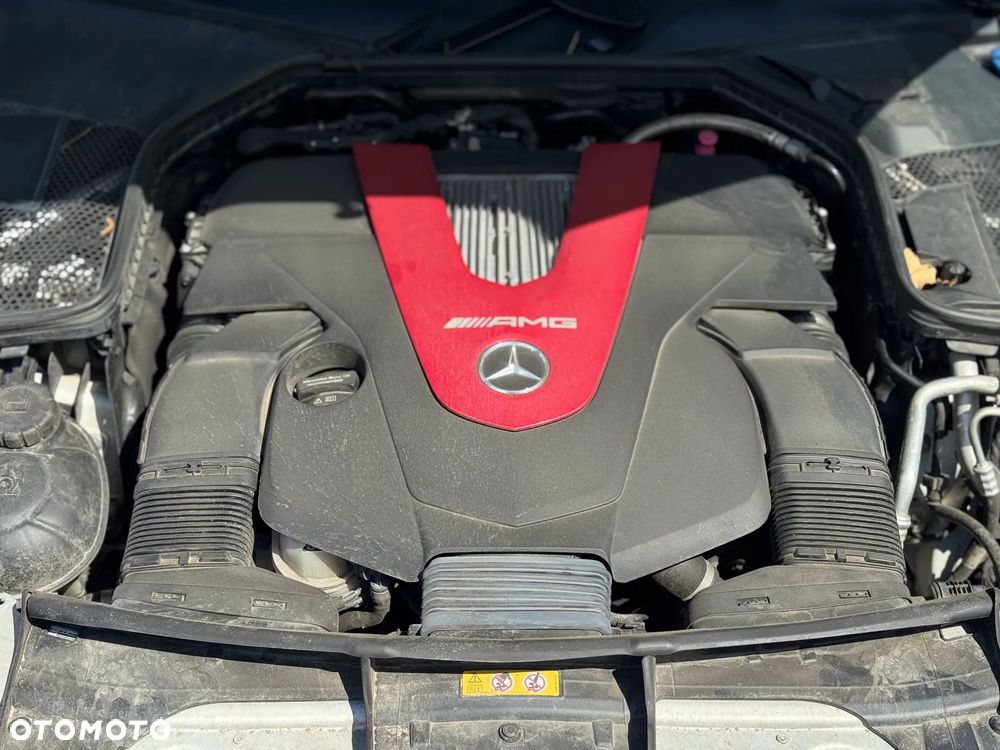 Mercedes-Benz Klasa C AMG 43 4Matic T 9G-TRONIC - 37