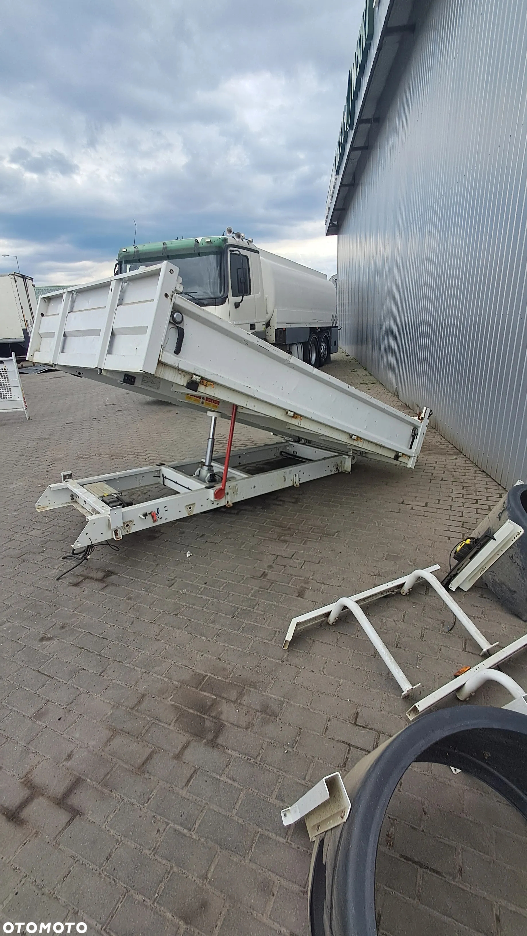 Zabudowa wywrotka 3m iveco daily bus wywrot elektryczny cabreta - 31