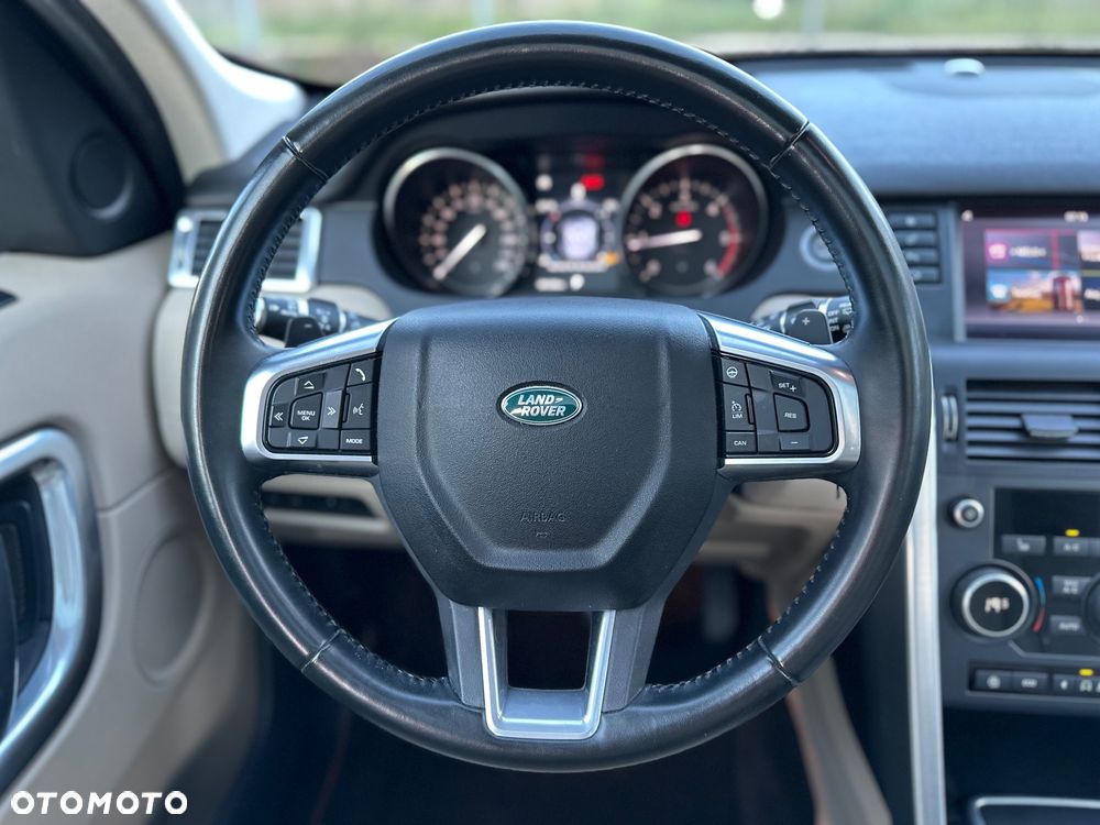 Land Rover Discovery Sport - 17