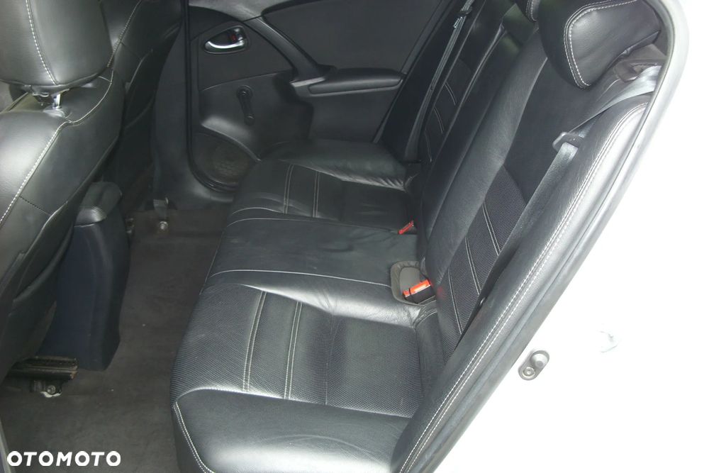 Toyota Avensis 1.8 Active MS - 11