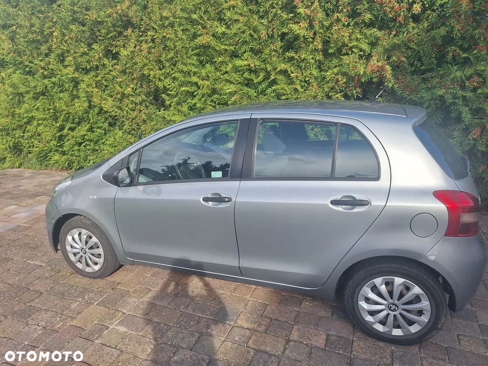 Toyota Yaris 1.3 Prestige - 5