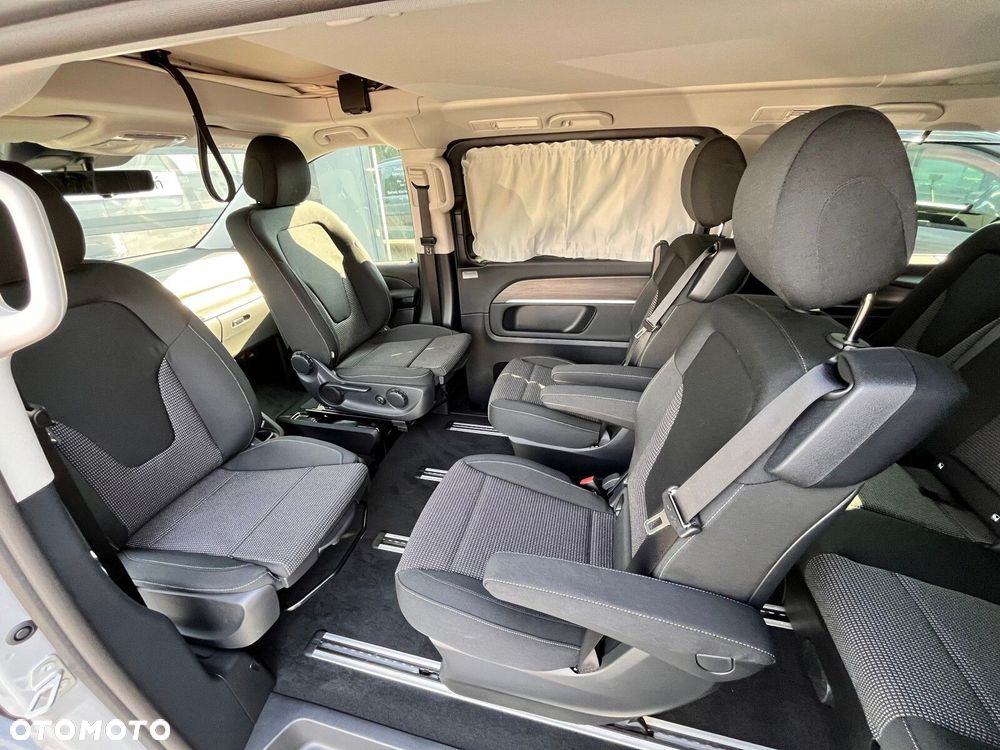 Mercedes-Benz Klasa V - 26