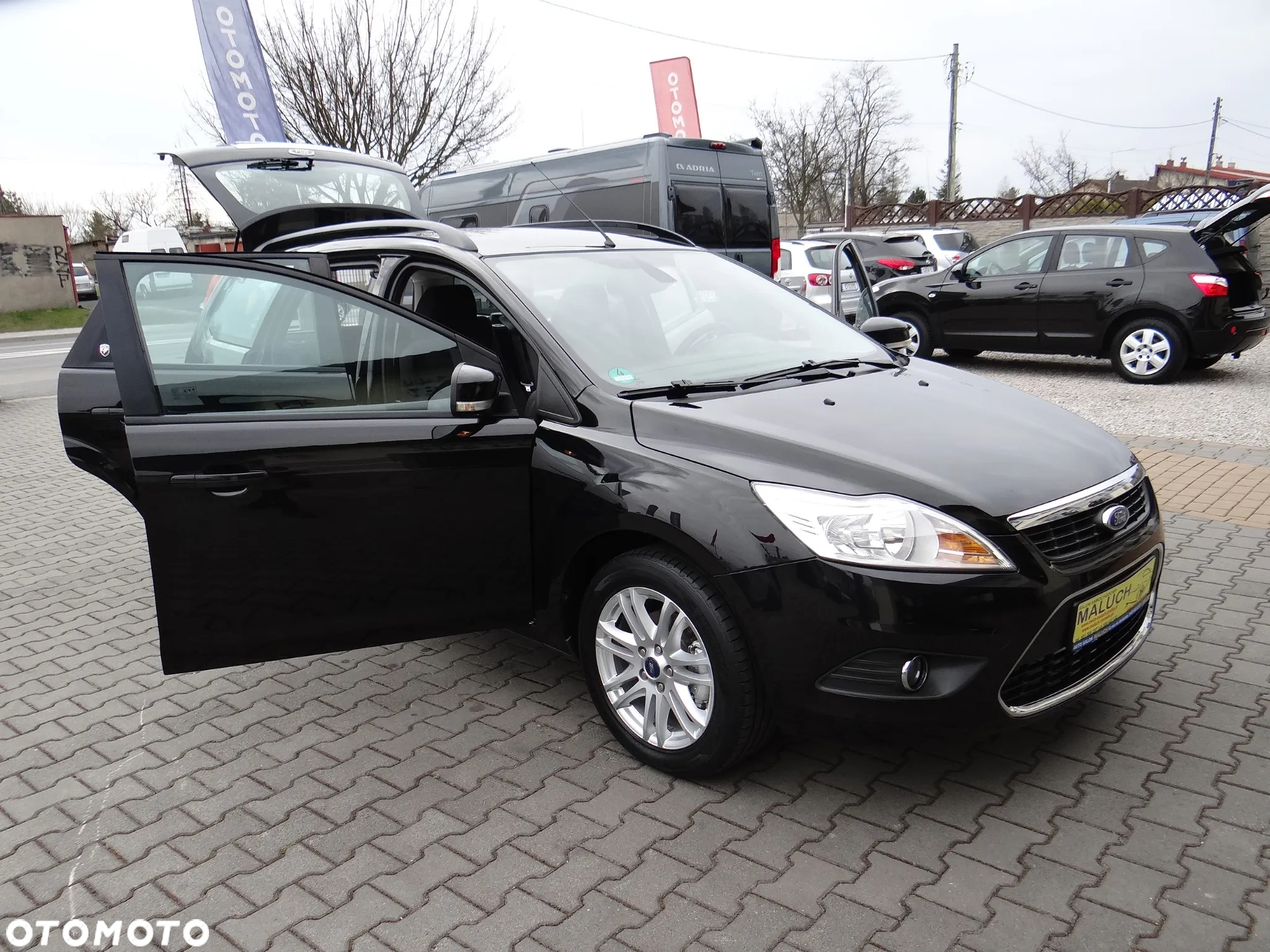 Ford Focus 1.8 Ghia - 12