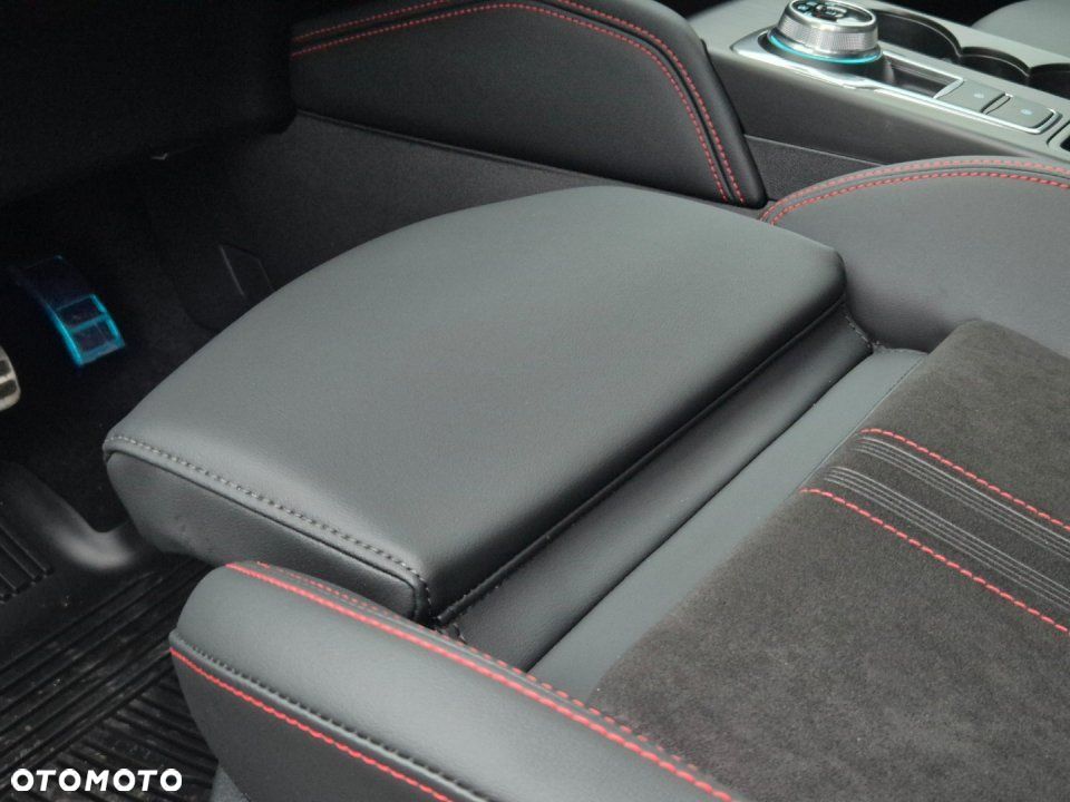 Ford Kuga - 16