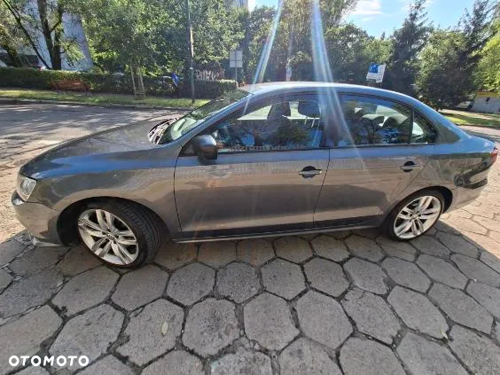 Volkswagen Jetta 1.4 TSI BMT Highline DSG - 3