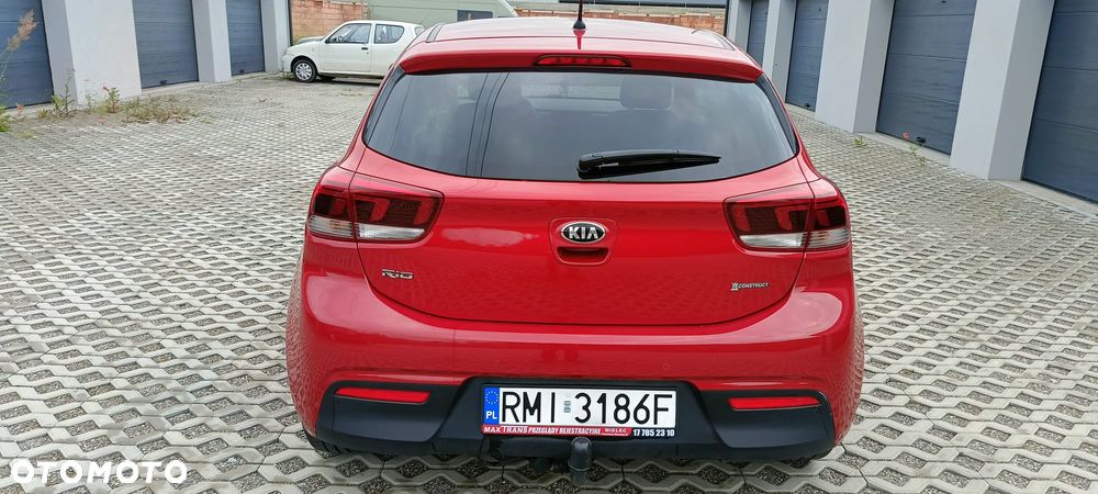 Kia Rio - 5