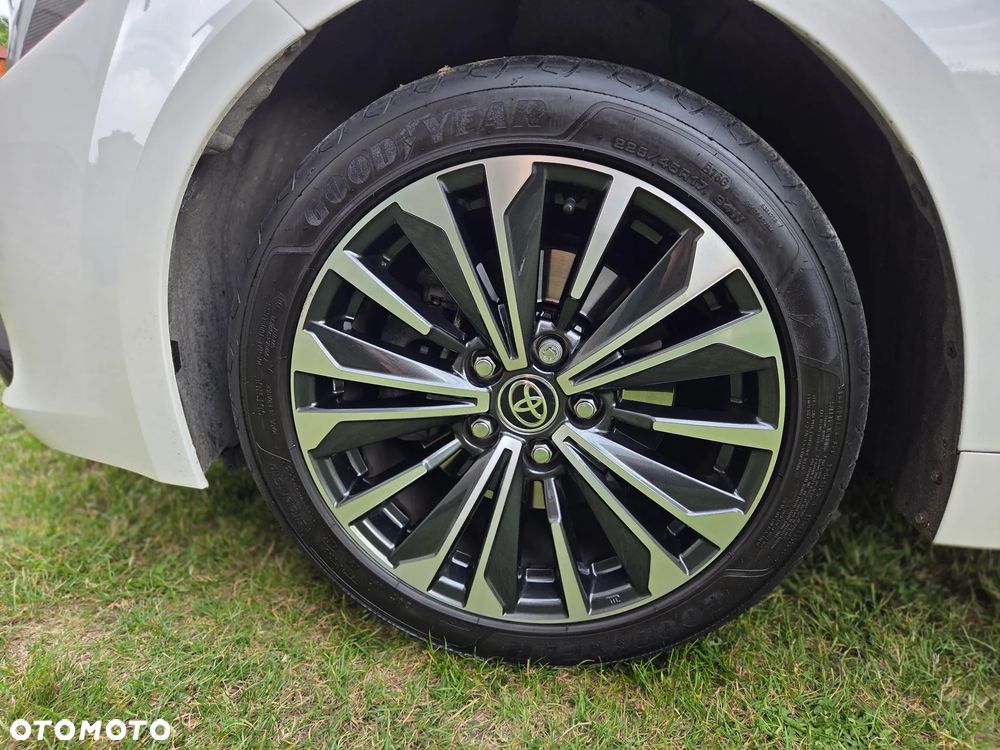Toyota Corolla 2.0 Hybrid Style - 29