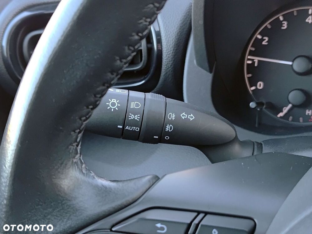 Toyota Yaris - 18