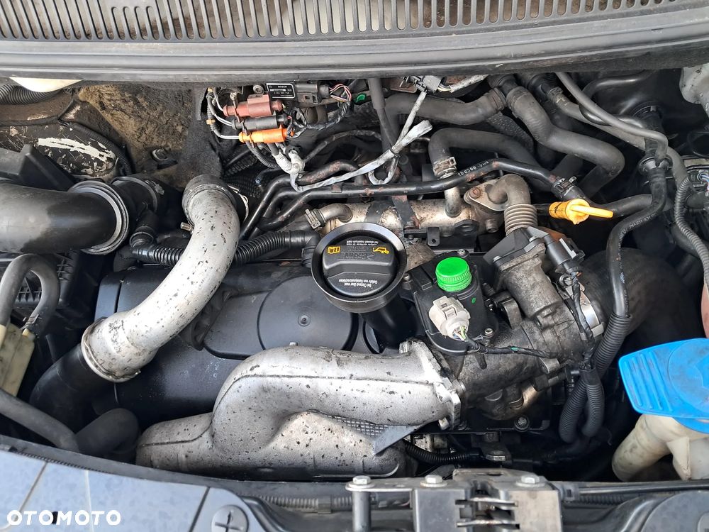 VW Transporter T5 2.5 TDI BNZ części, karoseryjne, silnikowe, wnętrza - 2