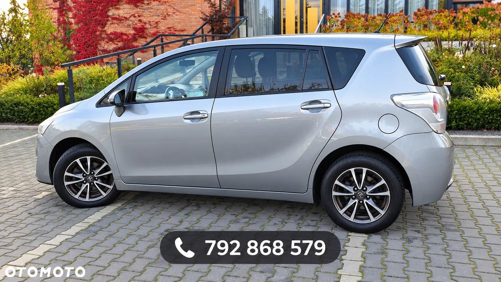 Toyota Verso - 24