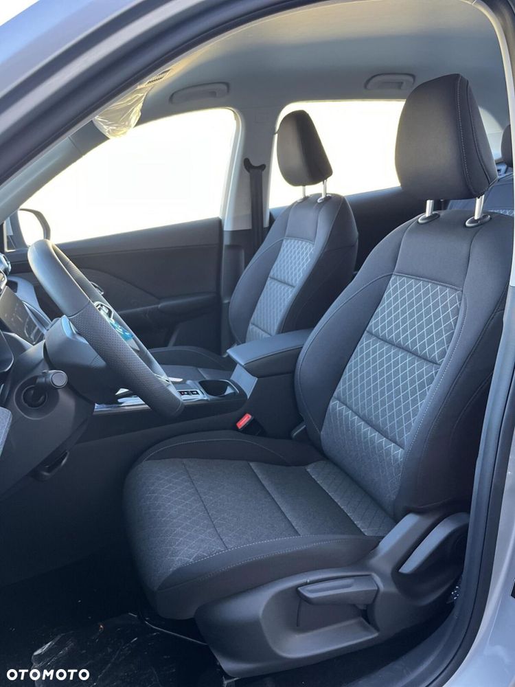 MG ZS Hybrid+ - 18