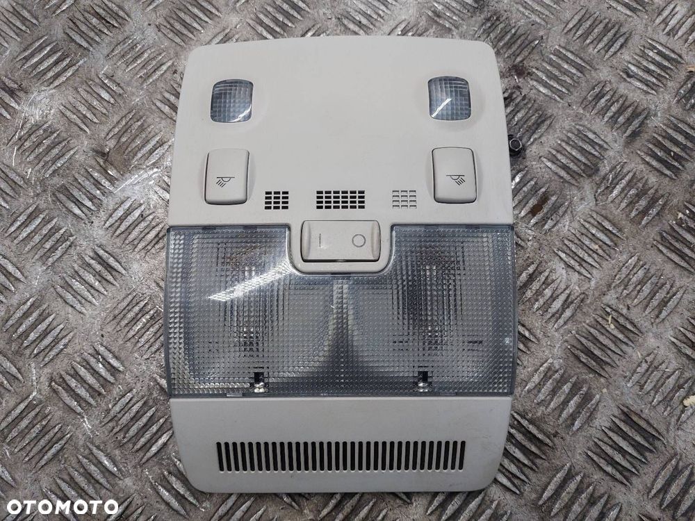 LAMPKA PODSUFITKI SEAT EXEO I 8E0947135A - 1